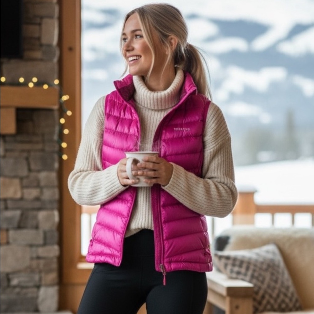 Marmot‎ Women's Bright Pink 800 fill Down Vest small
